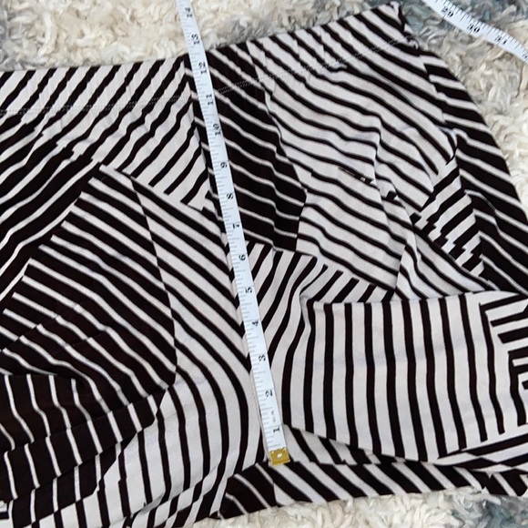 Chico’s Travelers Classic Patch Stripe-Print Palazzo Pants ~ Chocolate/Cream - Picture 6 of 9